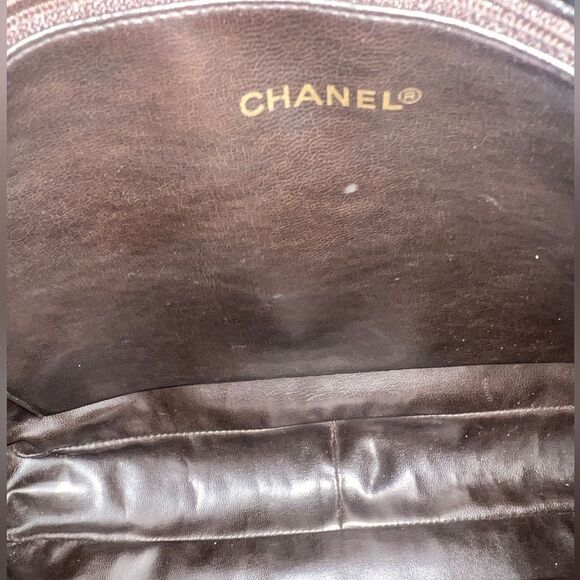 Chanel tote - Picture 14 of 17